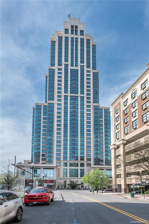 175 Huguenot Street PH 604, New Rochelle, NY 10801