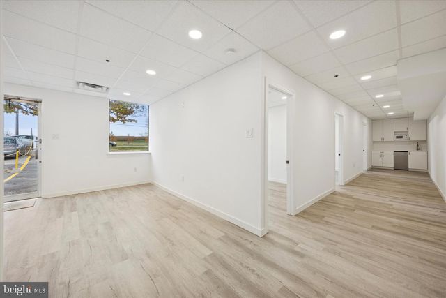 100 RED LION RD, Philadelphia, PA 19115