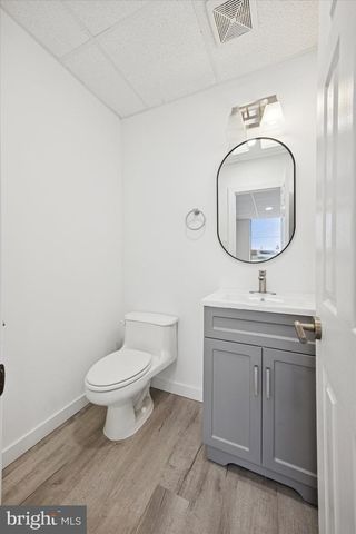 100 RED LION RD, Philadelphia, PA 19115