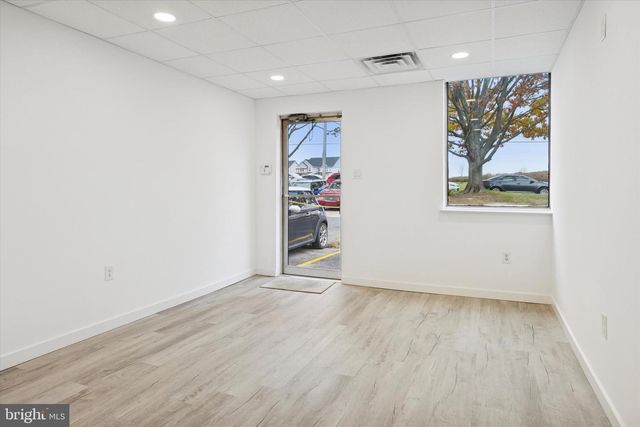 100 RED LION RD, Philadelphia, PA 19115