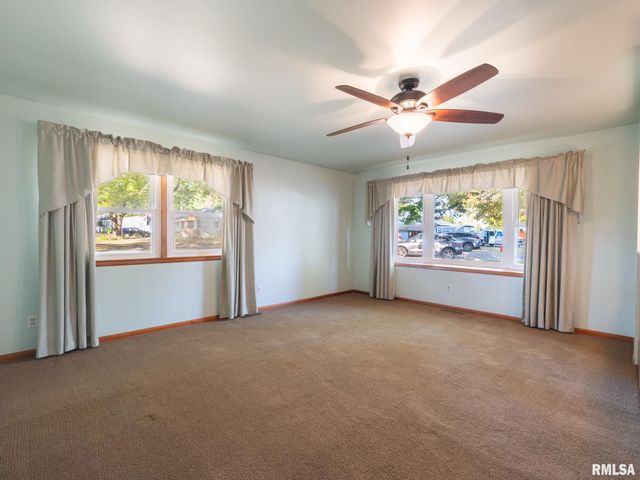 337 N GRACE Street, Brimfield, IL 61517