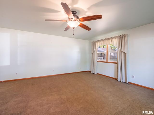 337 N GRACE Street, Brimfield, IL 61517