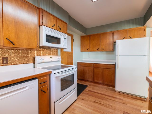 337 N GRACE Street, Brimfield, IL 61517