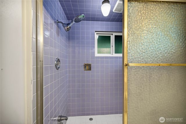 16907 Blodgett Rd, Mount Vernon, WA 98274