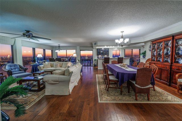 2100 N Atlantic P4, Cocoa Beach, FL 32931