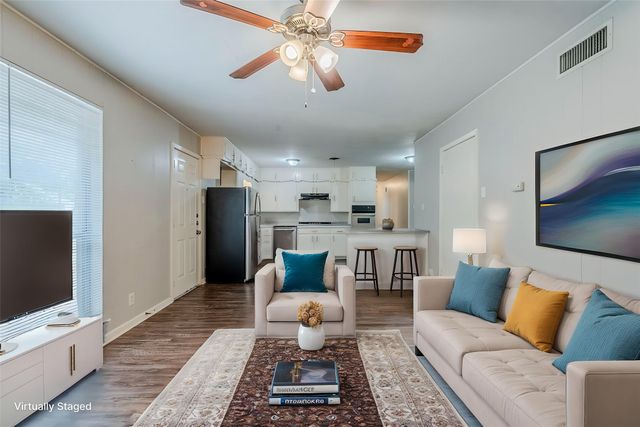5729 Wales Avenue, Fort Worth, TX 76133