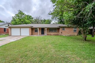 5729 Wales Avenue, Fort Worth, TX 76133