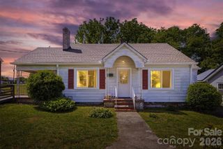 117 3rd Avenue SW, Hickory, NC 28602
