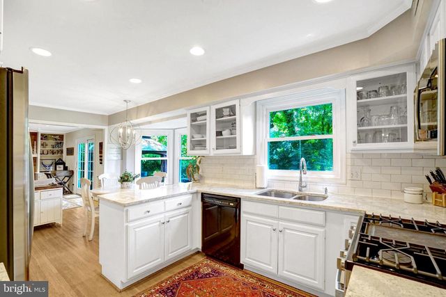4315 WAKEFIELD DR, Annandale, VA 22003