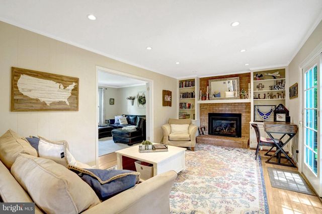 4315 WAKEFIELD DR, Annandale, VA 22003