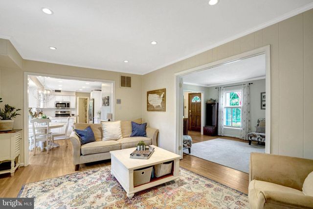 4315 WAKEFIELD DR, Annandale, VA 22003