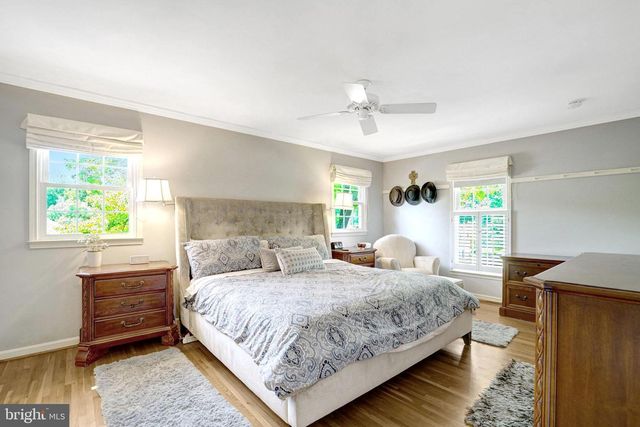4315 WAKEFIELD DR, Annandale, VA 22003