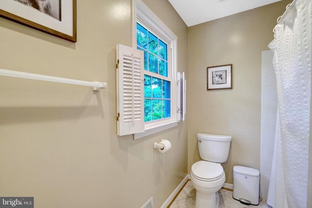 4315 WAKEFIELD DR, Annandale, VA 22003