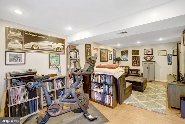 4315 WAKEFIELD DR, Annandale, VA 22003