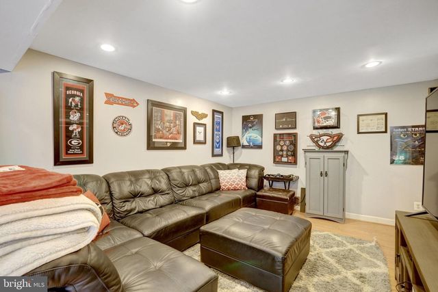 4315 WAKEFIELD DR, Annandale, VA 22003