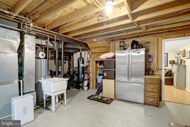 4315 WAKEFIELD DR, Annandale, VA 22003