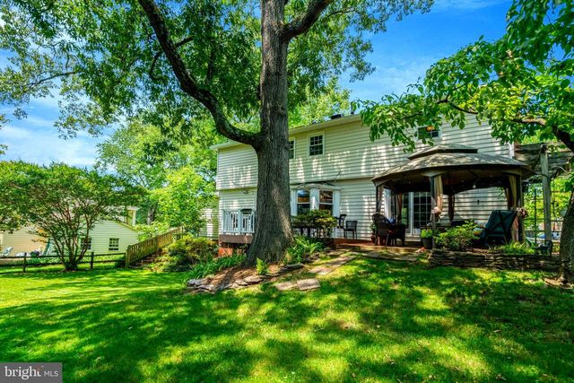 4315 WAKEFIELD DR, Annandale, VA 22003
