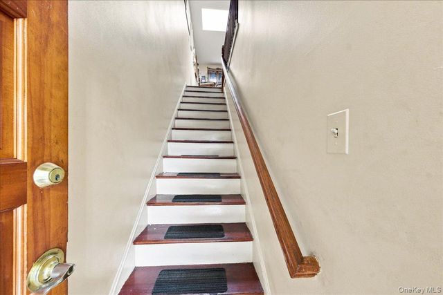 1405 E 233rd Street, Bronx, NY 10466