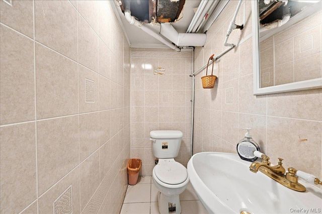 1405 E 233rd Street, Bronx, NY 10466
