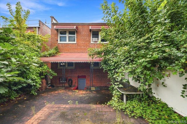 1405 E 233rd Street, Bronx, NY 10466