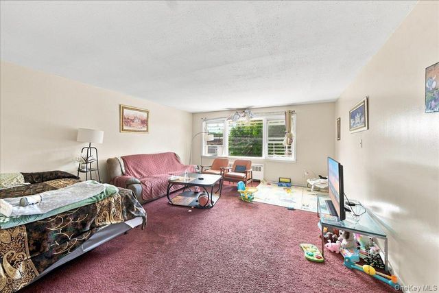1405 E 233rd Street, Bronx, NY 10466