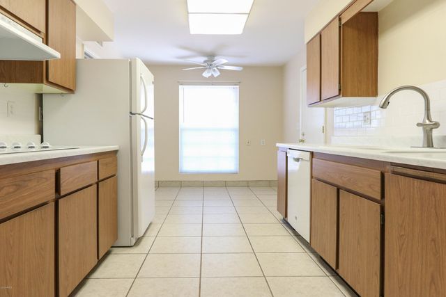 10943 W TROPICANA Circle, Sun City, AZ 85351