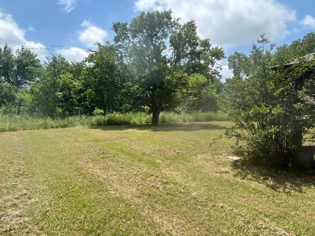 250 Oak Hill Road, Whitewright, TX 75491