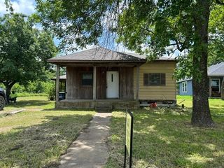 250 Oak Hill Road, Whitewright, TX 75491