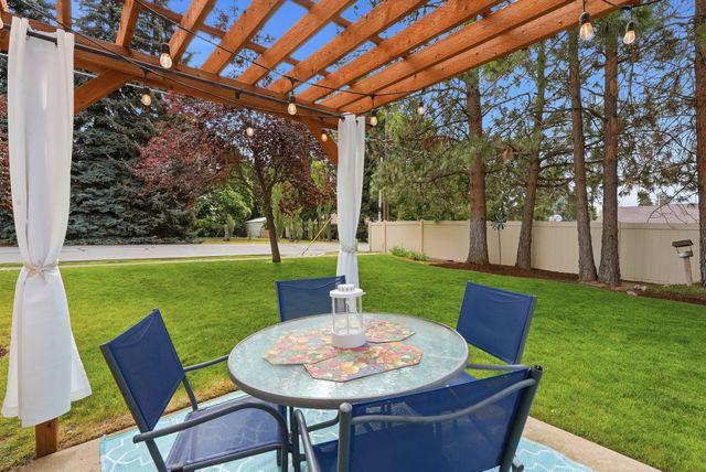 10212 E 17th Ln, Spokane Valley, WA Ln, Spokane Valley, WA 99206