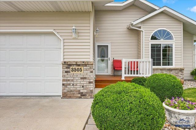 3505 MADDY ANNE CT, Rapid City, SD 57701