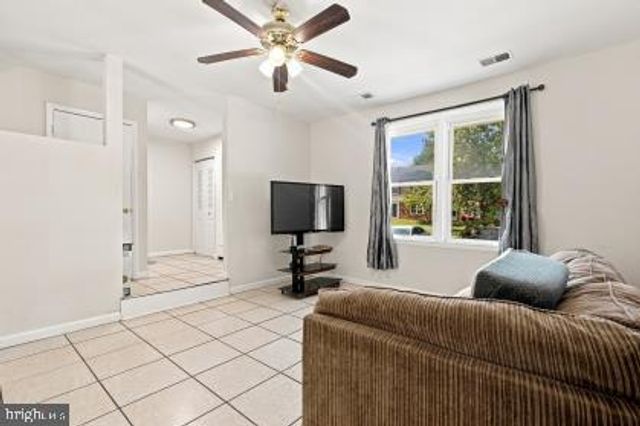 9035 BONHAM CIR, Manassas, VA 20110