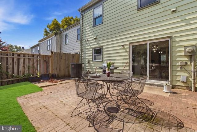 9035 BONHAM CIR, Manassas, VA 20110