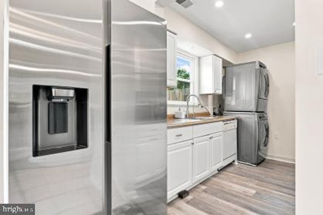 9035 BONHAM CIR, Manassas, VA 20110
