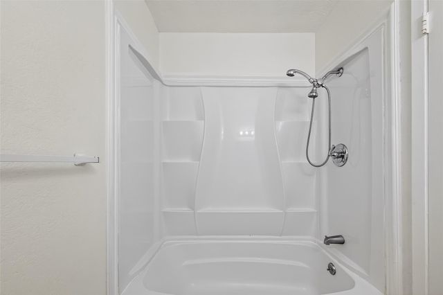 15022 Chipman Lane, Houston, TX 77060