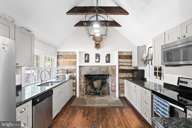 36930 CHARLES TOWN, Purcellville, VA 20132