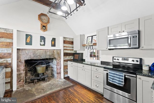 36930 CHARLES TOWN, Purcellville, VA 20132