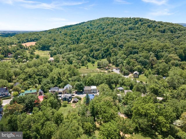 36930 CHARLES TOWN, Purcellville, VA 20132