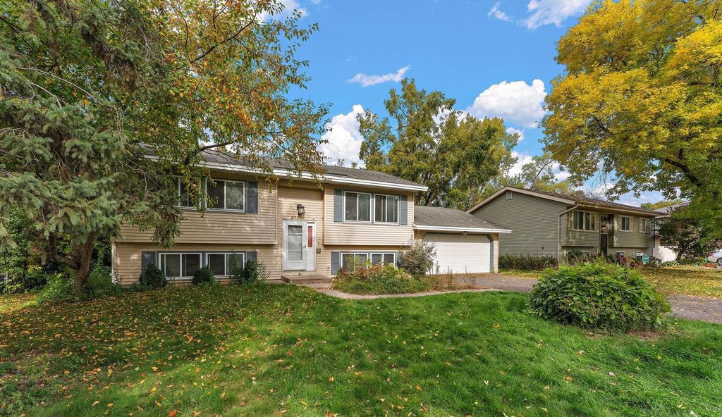 475 Springhill Road, Vadnais Heights, MN 55127 — photo 3