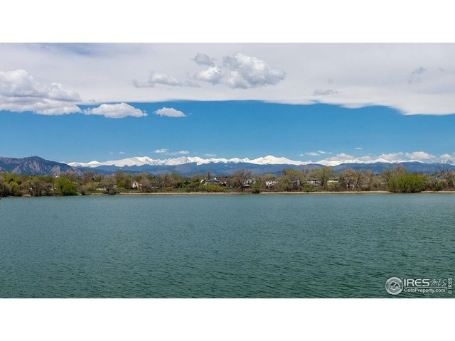 448 Levi Ln, Lafayette, CO 80026