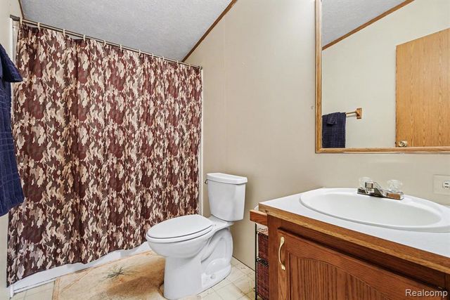 7689 Sidney Road, Greenville, MI 48838