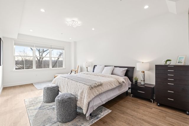 9 Independence Ave 307, Braintree, MA 02184