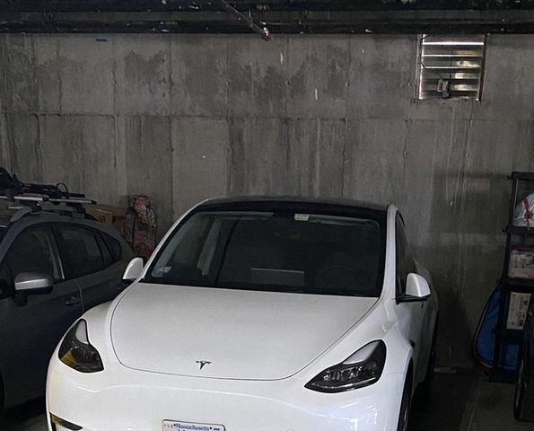 9 Independence Ave 307, Braintree, MA 02184