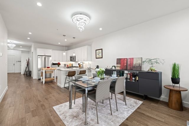 9 Independence Ave 307, Braintree, MA 02184