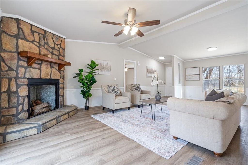 10501 Johnson Hollow Road, Pea Ridge, AR 72751