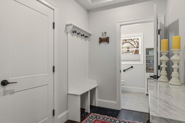 114 Saratoga Way Apt 1, Portsmouth, NH 03801