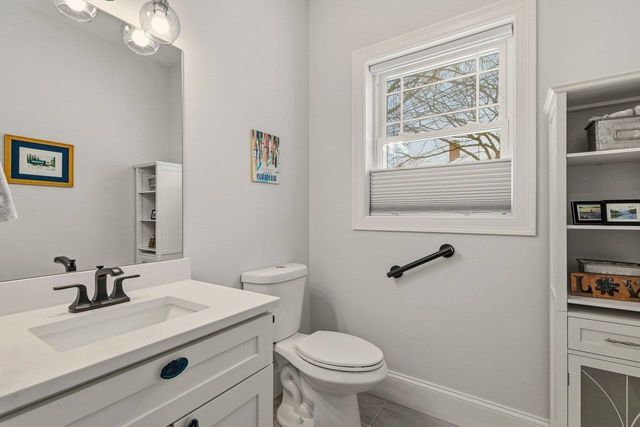 114 Saratoga Way Apt 1, Portsmouth, NH 03801