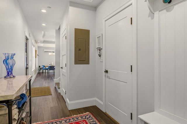 114 Saratoga Way Apt 1, Portsmouth, NH 03801