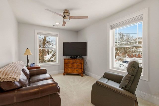 114 Saratoga Way Apt 1, Portsmouth, NH 03801