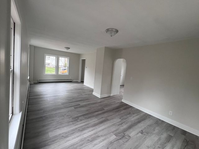 30 Grant Str, West Bridgewater, MA 02379