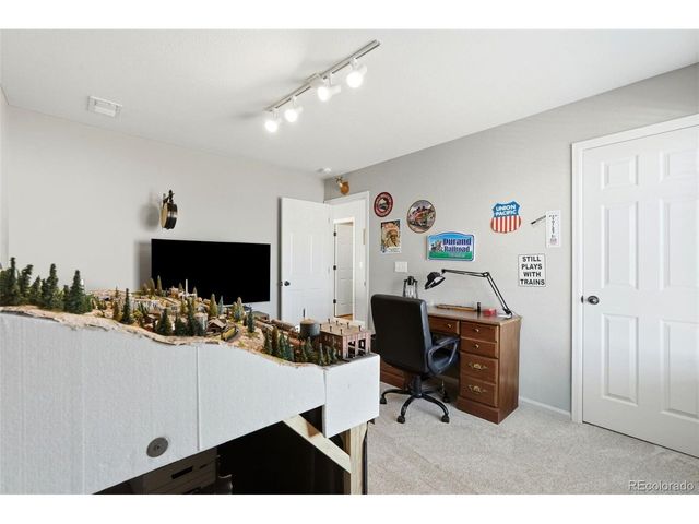 359 Vista Cliff Cir, Castle Rock, CO 80104